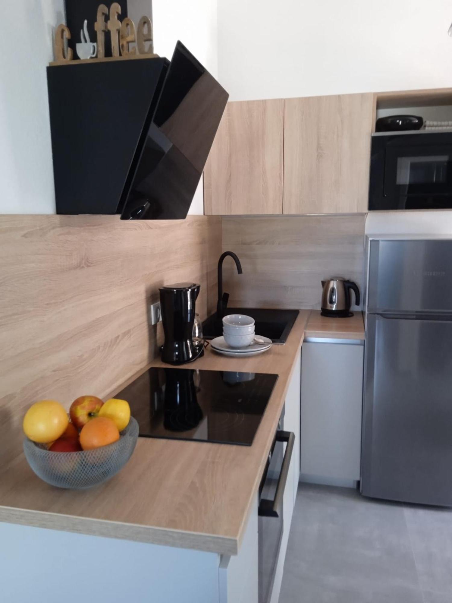 Apartmani Nila 圣内德尔贾 外观 照片