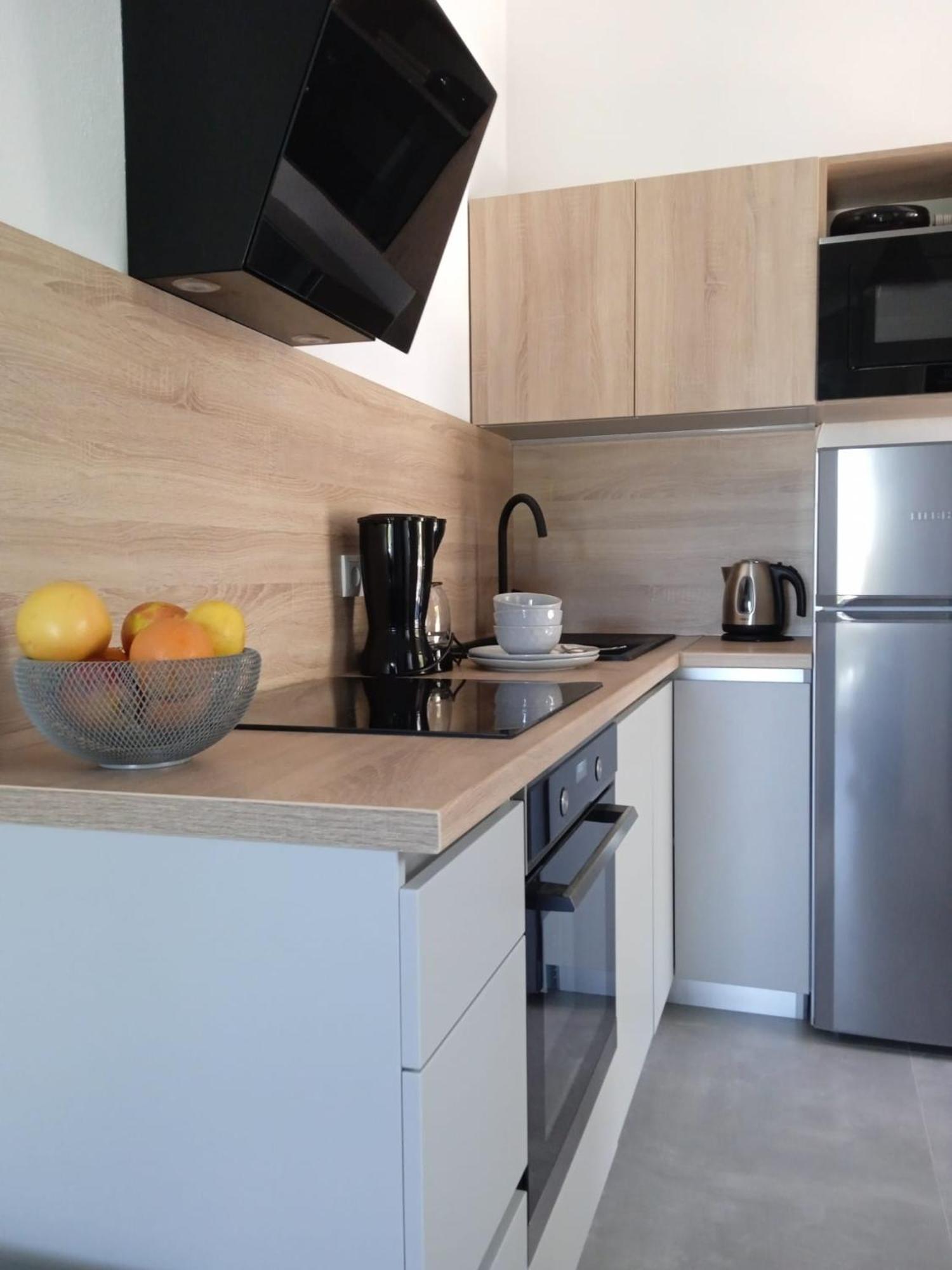 Apartmani Nila 圣内德尔贾 外观 照片